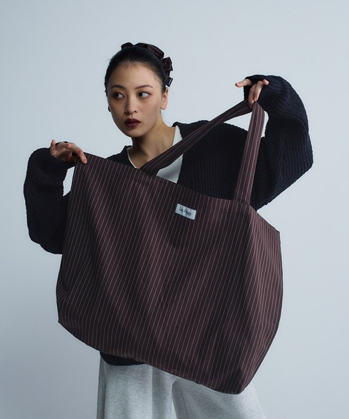 JEANASIS（ジーナシス）の「【Les Fleurs】ストライプBIGBAG/641546（トートバッグ・レディース・ホワイト/ブラウン/ブルー・FREE）」の3枚目の写真