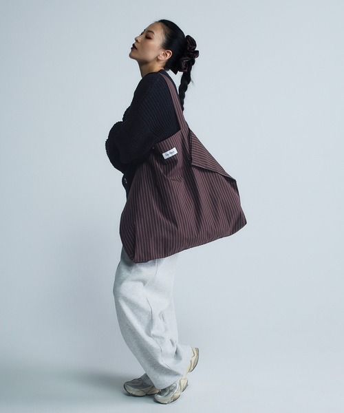 JEANASIS（ジーナシス）の「【Les Fleurs】ストライプBIGBAG/641546（トートバッグ・レディース・ホワイト/ブラウン/ブルー・FREE）」の21枚目の写真