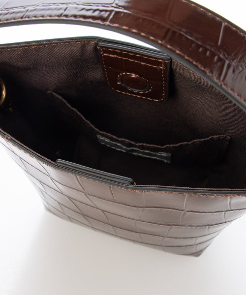 cache cache(カシュ カシュ)の「カシュカシュ cachechche / クロコ型押し2wayミニショルダー(ショルダーバッグ・レディース・ブラウン/ワインレッド/チョコ/ブラック・FREE)」の21枚目の写真