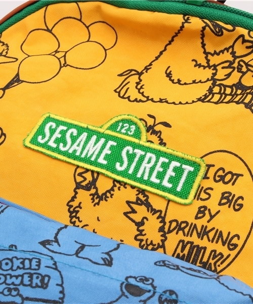 One deux boo（ワンドゥーブー）の「SESAME STREET バックパック（バックパック/リュック・キッズ・カラフル・MEDIUM/LARGE/SMALL）」の9枚目の写真