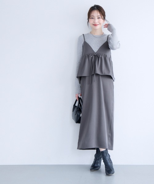 coca(coca)(コカ)の「ペプラムキャミソールワンピース(ワンピース・レディース・ブラック/チャコール・L/M/S)」の3枚目の写真