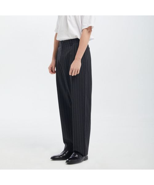 SELFISHAFFECTION(セルフィッシュ アフェクション)の「Charcoal Grey Wool Pants(スラックス・メンズ・その他・MEDIUM)」の1枚目の写真