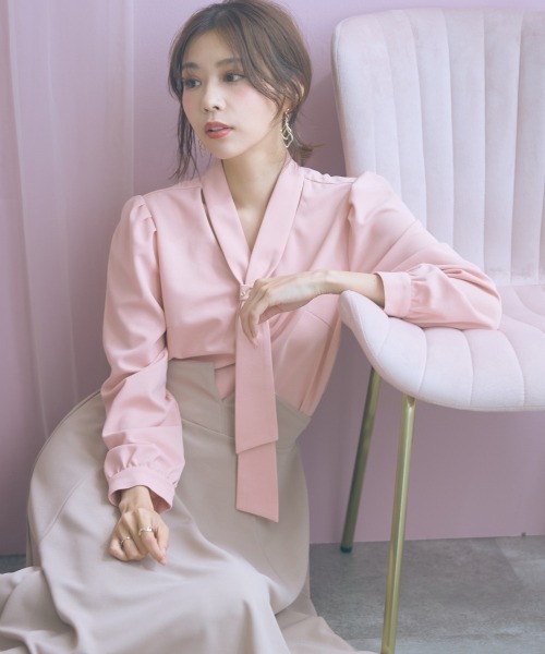 marun（マルン）の「＜大きいサイズ＞カットジョーゼットボウタイブラウス marun（シャツ/ブラウス・レディース・ピンク/アイボリー・L/LL/3L/4L/5L）」の7枚目の写真