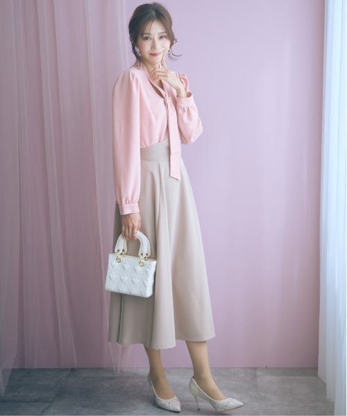 marun（マルン）の「＜大きいサイズ＞カットジョーゼットボウタイブラウス marun（シャツ/ブラウス・レディース・ピンク/アイボリー・L/LL/3L/4L/5L）」の8枚目の写真