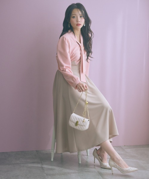 marun（マルン）の「＜大きいサイズ＞カットジョーゼットボウタイブラウス marun（シャツ/ブラウス・レディース・ピンク/アイボリー・L/LL/3L/4L/5L）」の9枚目の写真