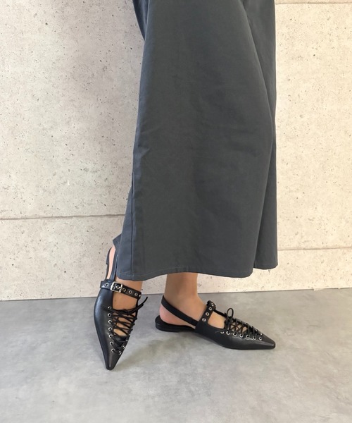 Jeffrey Campbell(ジェフリーキャンベル)の「レースアップシューズ(パンプス・レディース・ブラック・36/37/38/39)」の18枚目の写真