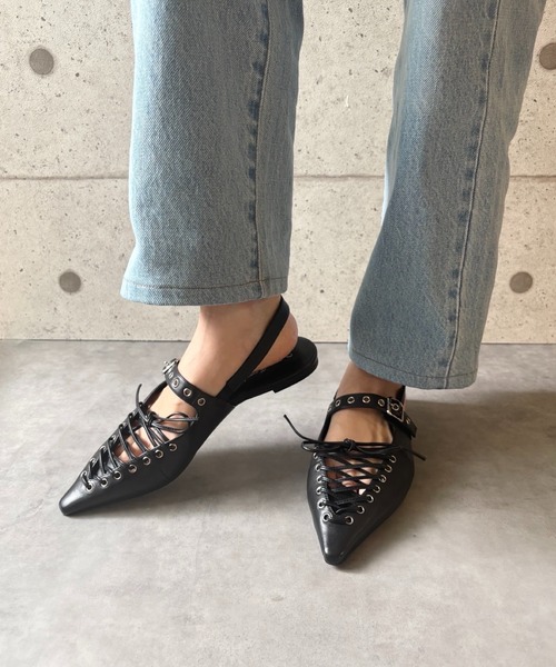 Jeffrey Campbell(ジェフリーキャンベル)の「レースアップシューズ(パンプス・レディース・ブラック・36/37/38/39)」の6枚目の写真