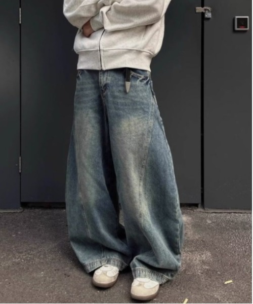 Vini（ヴィニ）の「【ユニセックス】韓国ストリートワイドルーズバルーンデニムパンツ（デニムパンツ・レディース・ブルー・SMALL/MEDIUM）」の3枚目の写真