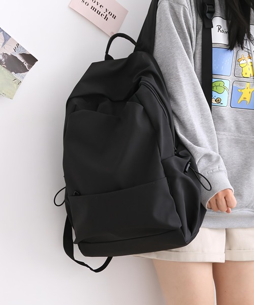 yuue' ( wear )(ユーイ)の「軽量ナイロンリュックサック/バックパック/通勤通学/A4サイズ対応/ユニセックス(バックパック/リュック・レディース・ブラック・FREE)」の3枚目の写真
