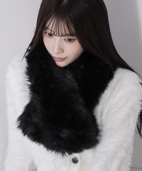3color 】フェイクファーボリュームロングマフラー ／ fake fur