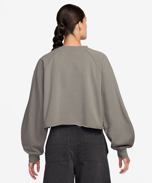 JORDAN BRAND（ジョーダンブランド）の「ジョーダン フライト フリース ウィメンズ モッドクロップ クルーネック スウェットシャツ / Jordan Flight Fleece Women's Mod-Crop Crew-Neck Sweatshirt IF1007-016 Enigma Stone（スウェット・レディース・グレー系その他2・L/M/S/XL/XS）」の2枚目の写真