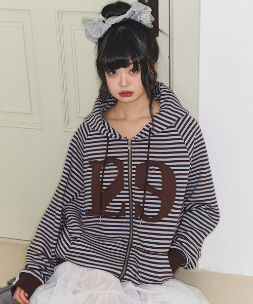 ILLIGO（イリゴ）の「129 ロゴパッチ フードパーカー ジップアップ ストライプ ブラウン（パーカー・レディース・その他・SMALL/MEDIUM/LARGE）」の3枚目の写真