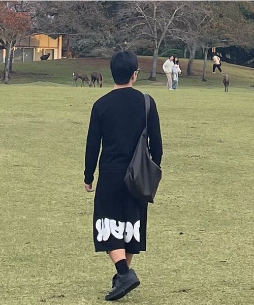 HYOJI(ヒョージ)の「リブドゴルジラウンドクロップTシャツ(4カラー)(Tシャツ/カットソー・メンズ・ブラウン/チャコール/ブラック/アイボリー・L/M)」の9枚目の写真