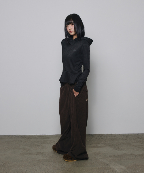 SLEEKGLOW（スリック グロウ）の「フレアシャーリングフードニットTシャツ[チャコール]（パーカー・レディース・その他・FREE）」の6枚目の写真