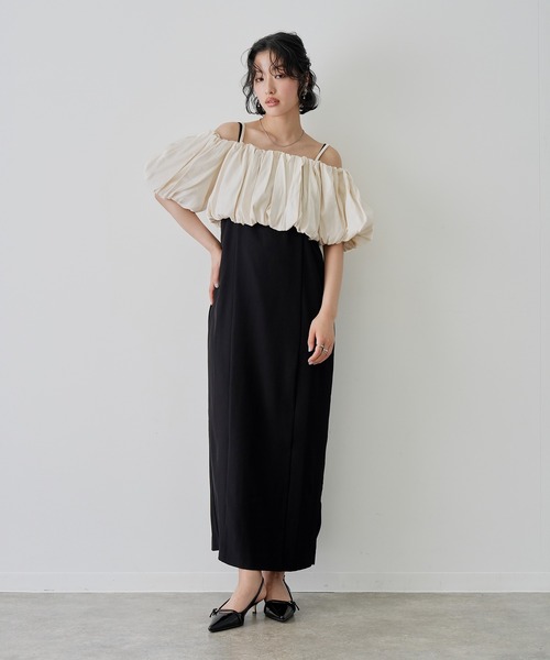 NOGLE(ノグル)の「【NOGLE/ノグル】2wayオフショルフリルワンピース(ワンピース・レディース・グレイッシュベージュ/ブラック系/グレー系・S/M)」の8枚目の写真