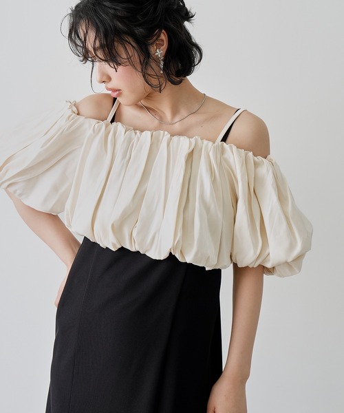 NOGLE(ノグル)の「【NOGLE/ノグル】2wayオフショルフリルワンピース(ワンピース・レディース・グレイッシュベージュ/ブラック系/グレー系・S/M)」の14枚目の写真