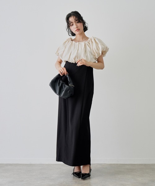 NOGLE(ノグル)の「【NOGLE/ノグル】2wayオフショルフリルワンピース(ワンピース・レディース・グレイッシュベージュ/ブラック系/グレー系・S/M)」の10枚目の写真