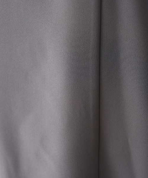 NOGLE(ノグル)の「【NOGLE/ノグル】2wayオフショルフリルワンピース(ワンピース・レディース・グレイッシュベージュ/ブラック系/グレー系・S/M)」の17枚目の写真
