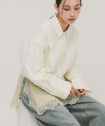 KBF（ケイビーエフ）の「タックヘムクロップドシャツ（シャツ/ブラウス）」