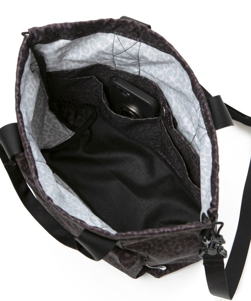 Drifter(ドリフター)の「HANDLE POCKET TOTE/ハンドルポケットトート(ショルダーバッグ・レディース・パープル/ブラック/ピーコックグリーン系/ブラック系その他・FREE)」の13枚目の写真