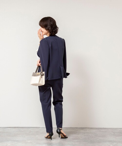 NOLLEY’S Sophi（ノーリーズソフィ）の「《セットアップ対応》ウォッシャブルWクロス2WAYストレッチジャケット（ノーカラージャケット・レディース・ネイビー/ベージュ・36/38）」の10枚目の写真