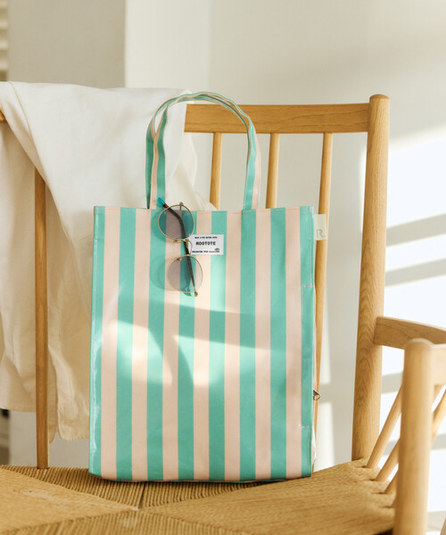 FREAK'S STORE(フリークスストア)の「ROOTOTE/ルートート EUアーキャトル ラミネートW トートバッグ(トートバッグ・メンズ・ブルーグリーン/サックスブルー/イエロー/グレー・ONE SIZE)」の3枚目の写真