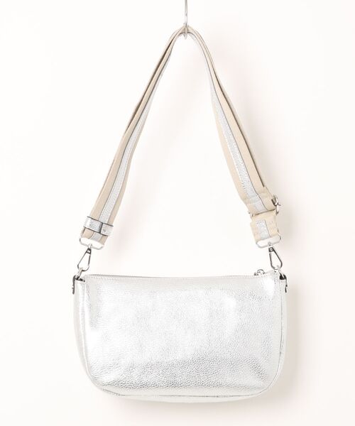 RIPANI(リパーニ)の「【RIPANI】スポーティベルトシルバーショルダーバッグ(Q66412)(ショルダーバッグ・レディース・シルバー・ALL)」の2枚目の写真