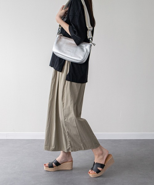 RIPANI(リパーニ)の「【RIPANI】スポーティベルトシルバーショルダーバッグ(Q66412)(ショルダーバッグ・レディース・シルバー・ALL)」の6枚目の写真