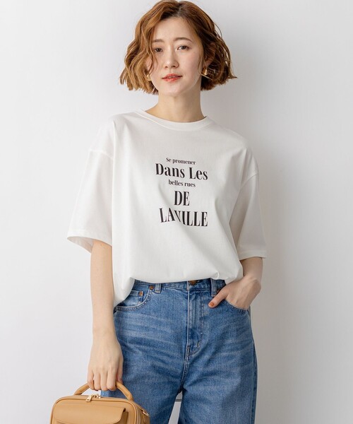 23区 L(ニジュウサンクオオキイサイズ)の「シャツテール ロゴTEE(Tシャツ/カットソー・レディース・グレー系/ダルブルー系/ベージュ系/ホワイト系・46/44)」の2枚目の写真