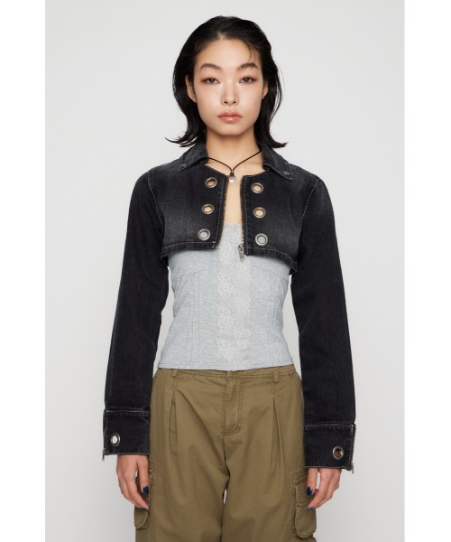 LAGUA GEM（ラグアジェム）の「CROPPED EYELET DENIM ジャケット（デニムジャケット・レディース・ブラック/ブルー・SMALL/MEDIUM）」の17枚目の写真