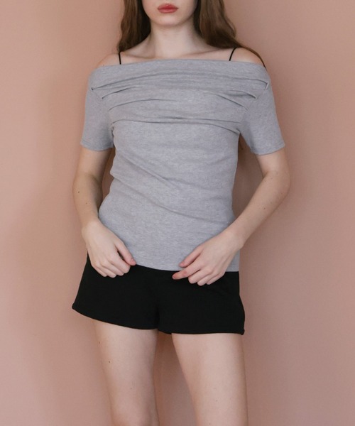 Mili affinity(ミリアフィニティー)の「オフショルギャザータック半袖プルオーバー(Tシャツ/カットソー・レディース・杢グレー/ピンク/オフホワイト・FREE)」の11枚目の写真