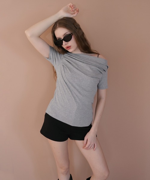 Mili affinity(ミリアフィニティー)の「オフショルギャザータック半袖プルオーバー(Tシャツ/カットソー・レディース・杢グレー/ピンク/オフホワイト・FREE)」の18枚目の写真