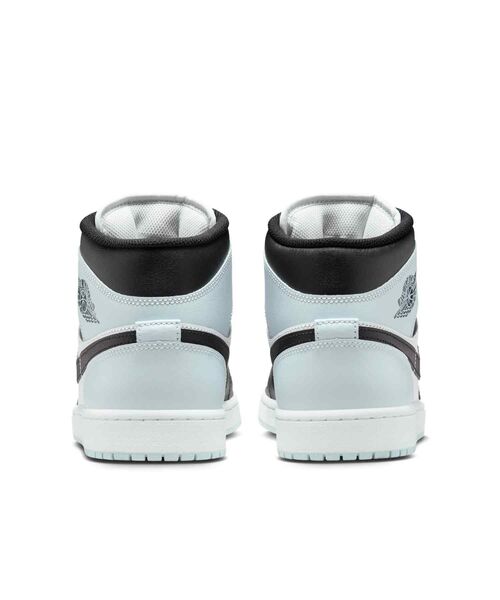 JORDAN BRAND（ジョーダンブランド）の「エア ジョーダン 1 MID メンズシューズ / Air Jordan 1 Mid Men's Shoes DQ8426-002 Black（スニーカー・メンズ・ブラック・26/25.5/25/30/29.5/29/28.5/28/27.5/27/26.5）」の6枚目の写真