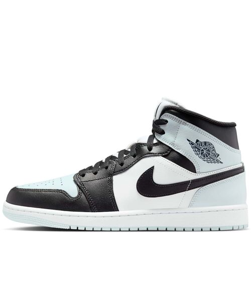 JORDAN BRAND（ジョーダンブランド）の「エア ジョーダン 1 MID メンズシューズ / Air Jordan 1 Mid Men's Shoes DQ8426-002 Black（スニーカー・メンズ・ブラック・26/25.5/25/30/29.5/29/28.5/28/27.5/27/26.5）」の3枚目の写真