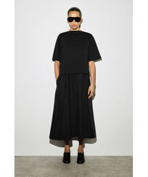 COS（コス）の「コントラストパネル ボートネック ミディ丈ワンピース（ワンピース）」