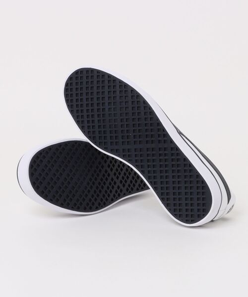PUMA(プーマ)の「【PUMA】プーマ V コート バルク(スニーカー・メンズ・ホワイト・29.0cm/28.0cm/27.5cm/27.0cm/26.5cm/26.0cm/25.5cm)」の2枚目の写真