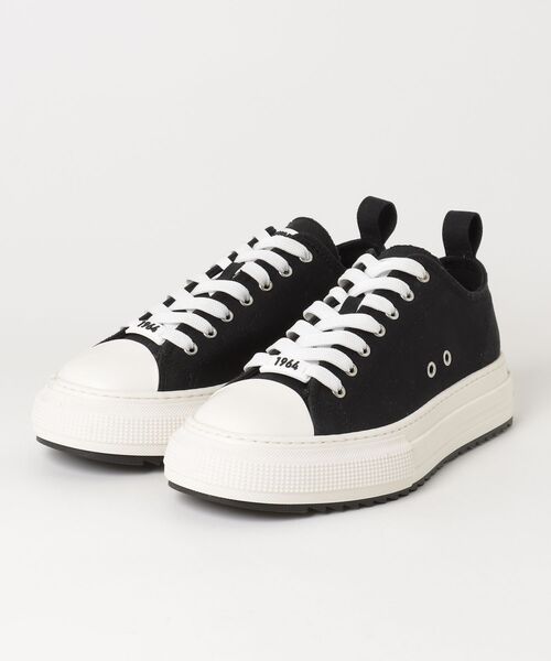 DSQUARED2(ディースクエアード)の「Berlin Sneakers/0251(スニーカー・メンズ・ブラック・43/41/42/40)」の1枚目の写真