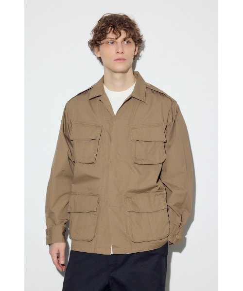 AZUL by moussy（アズールバイマウジー）の「ファティーグJK（ミリタリージャケット・メンズ・カーキ/ベージュ/ライトブラック・MEDIUM/LARGE）」の18枚目の写真