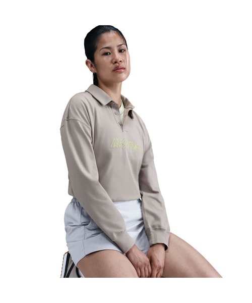 NIKE（ナイキ）の「NIKE/ナイキ W NSW ESSNTL OS LS POLO（ポロシャツ・レディース・ベージュ/ホワイト・L/XL/M/XS）」の6枚目の写真
