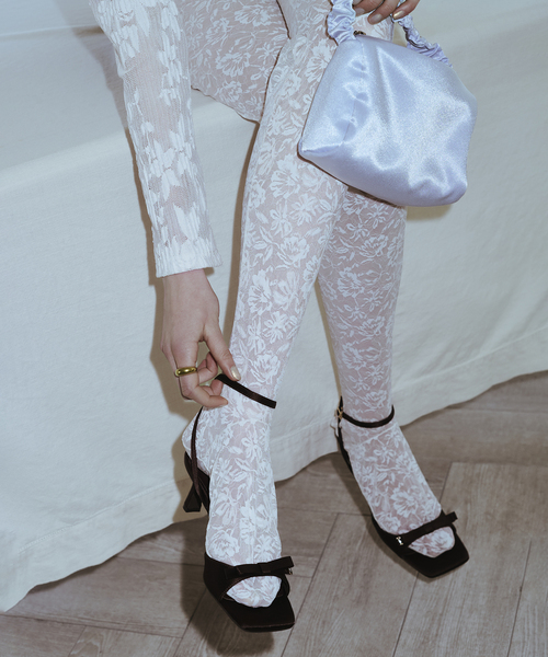 LE TALON（ルタロン）の「《WEB限定》Le decore / ル デコレ 6cm lady ribbon サンダル（サンダル・レディース・ブラウン/モスグリーン/ブラック×ブラック・SMALL/MEDIUM/LARGE/X-LARGE）」の2枚目の写真