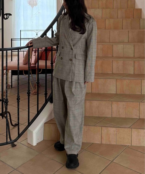 AS KNOW AS plus（アズノゥアズプラス）の「◯ダブルボタンテーラードジャケット　セットアップ可能（テーラードジャケット・レディース・グレー/ベージュ系その他/ネイビー・FREE）」の13枚目の写真