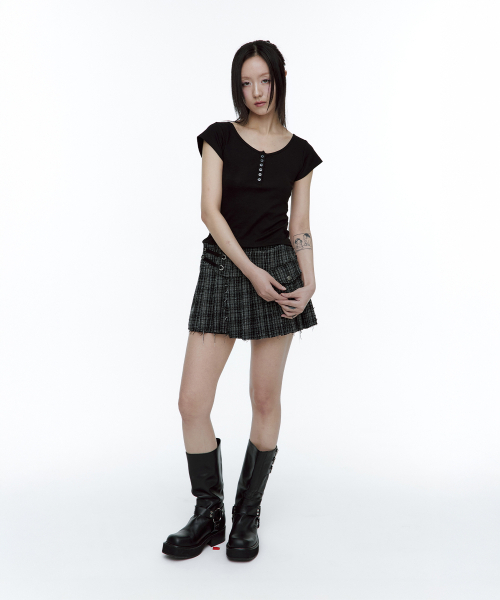 ROUGHNECK（ラフネック）の「タータンチェックツイードスカートブラック（スカート・レディース・その他・SMALL/MEDIUM）」の5枚目の写真