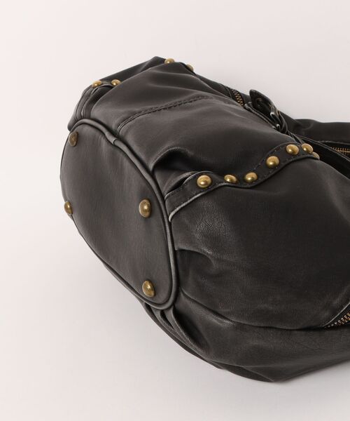 IO(イオ)(イオ)の「HERB/Two Pockets Moon Bag/2ポケットムーンバッグ(ショルダーバッグ・レディース・ダークブラウン/ブラック・FREE)」の4枚目の写真
