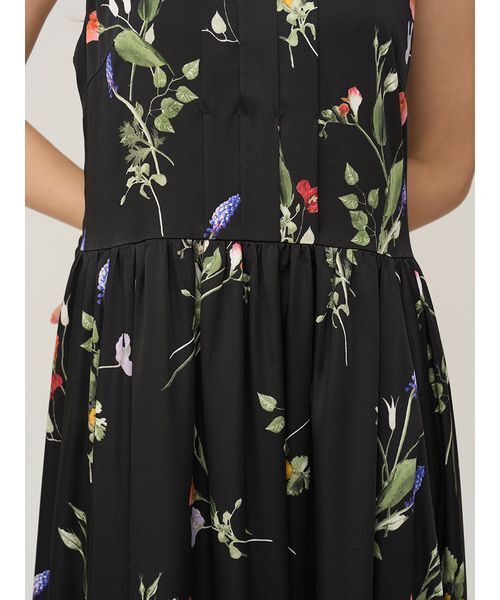 SNIDEL（スナイデル）の「【WEB限定00サイズあり】ボタニカルパターンキャミワンピース（ワンピース・レディース・イエロー/ベージュ/ブラック・0/1/00）」の12枚目の写真