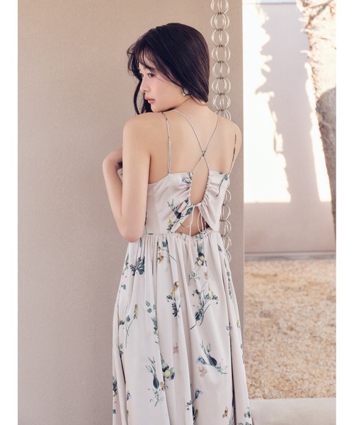 SNIDEL（スナイデル）の「【WEB限定00サイズあり】ボタニカルパターンキャミワンピース（ワンピース・レディース・イエロー/ベージュ/ブラック・0/1/00）」の22枚目の写真