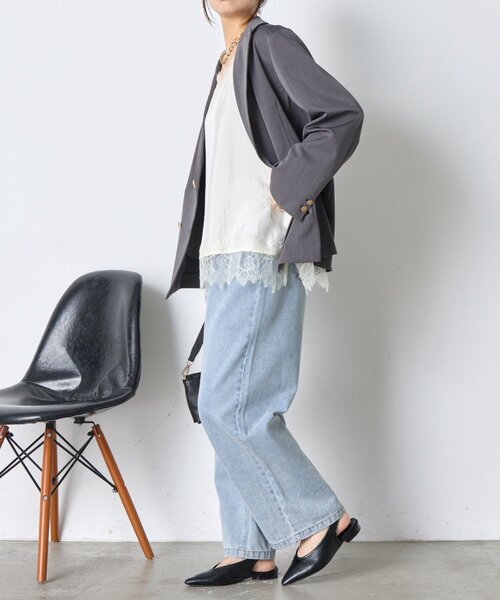 Jena espace merveilleux（ジェナ　エスパスメルヴェイユ）の「【シンプルコーデを格上げ】レースキャミソール（シャツ/ブラウス・レディース・アイボリー/ブラック・FREE）」の5枚目の写真