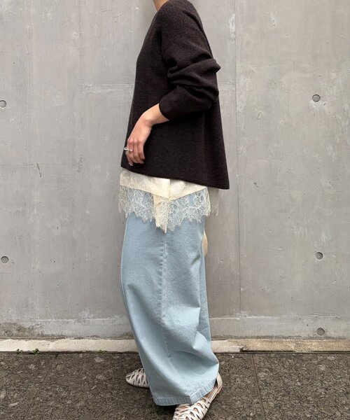 Jena espace merveilleux（ジェナ　エスパスメルヴェイユ）の「【シンプルコーデを格上げ】レースキャミソール（シャツ/ブラウス・レディース・アイボリー/ブラック・FREE）」の10枚目の写真