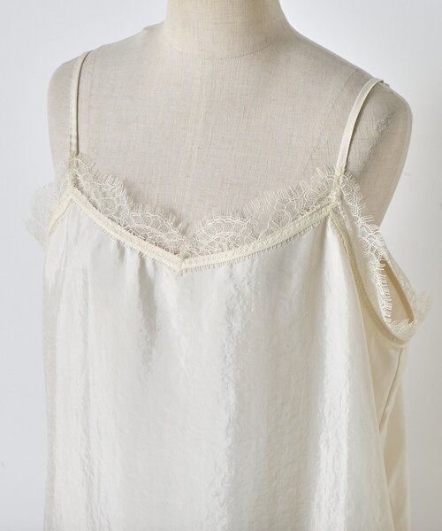 Jena espace merveilleux（ジェナ　エスパスメルヴェイユ）の「【シンプルコーデを格上げ】レースキャミソール（シャツ/ブラウス・レディース・アイボリー/ブラック・FREE）」の13枚目の写真