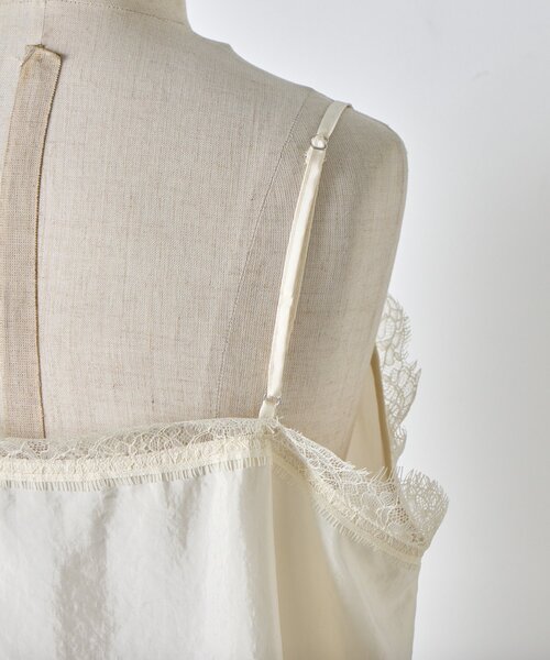 Jena espace merveilleux（ジェナ　エスパスメルヴェイユ）の「【シンプルコーデを格上げ】レースキャミソール（シャツ/ブラウス・レディース・アイボリー/ブラック・FREE）」の19枚目の写真