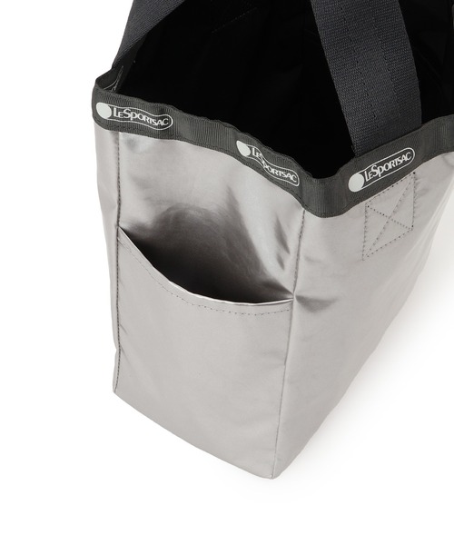 LeSportsac(レスポートサック)の「【LeSportsac for ADAM ET ROPE'】Exclusive Med Reversible Tote(トートバッグ・レディース・シルバー・FREE)」の17枚目の写真